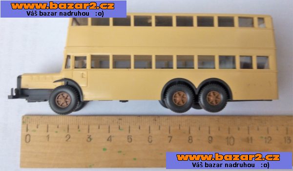 Wiking. Büssing D38 patrový autobus. Berliner . Měřítko 1:87.