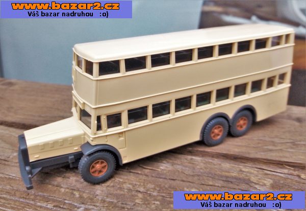 Wiking. Büssing D38 patrový autobus. Berliner . Měřítko 1:87.