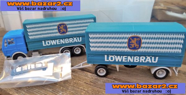 Herpa. Mercedes nákladní auto. Přívěs. Měřítko 1:87. Délka cca 22 cm