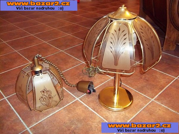 Lampa a lustr
