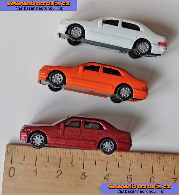 Set 3x osobní auto. Cena za vše.