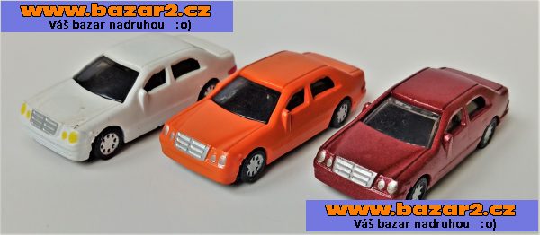 Set 3x osobní auto. Cena za vše.