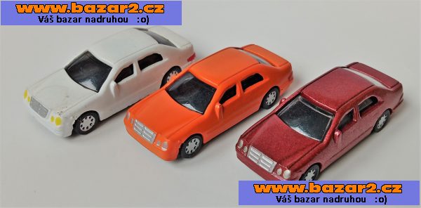 Set 3x osobní auto. Cena za vše.