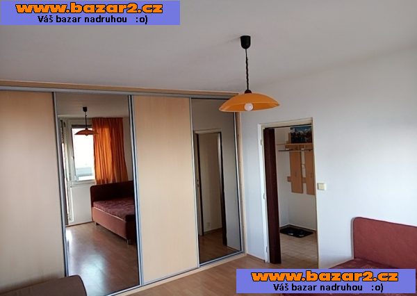 Prodám: 1+1/Balkon, P10-Záhradní město.  