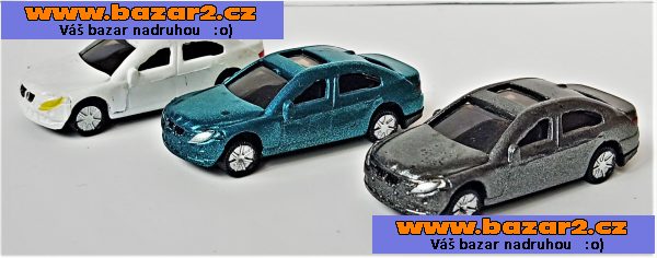 Set tří osobních vozů na kolejiště H0