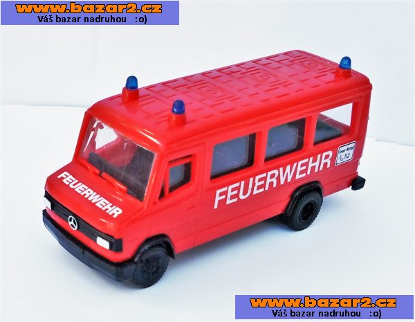 Praline. Mercedes MB 507D. Záchranáři. Délka 8cm.
