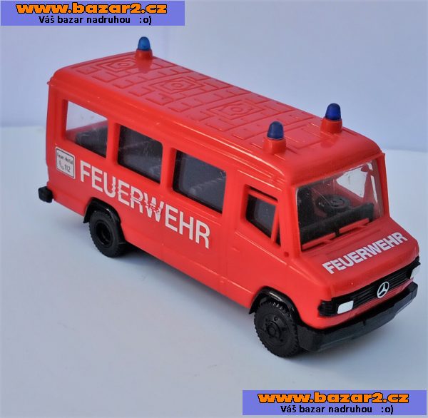 Praline. Mercedes MB 507D. Záchranáři. Délka 8cm.