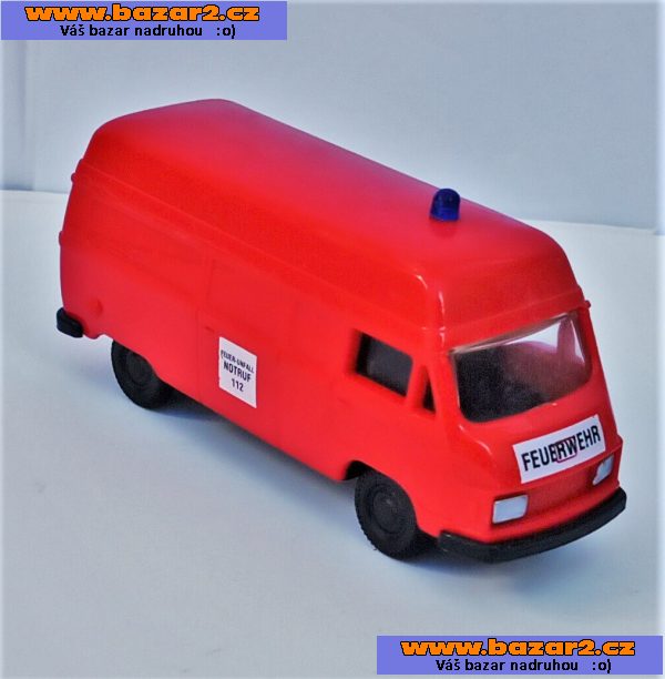 Dodávka. Hasiči. Délka 6cm.