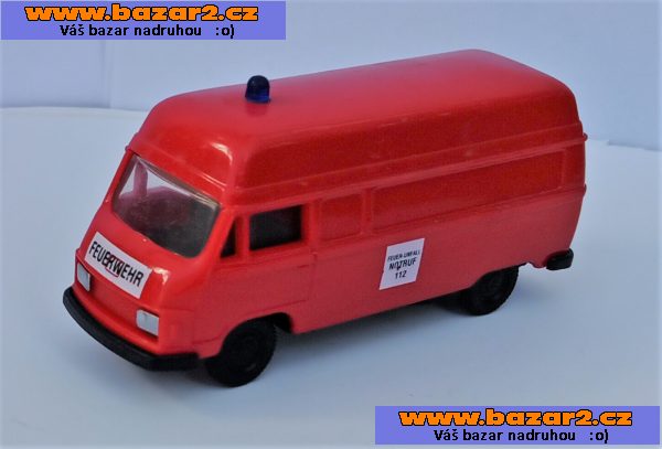 Dodávka. Hasiči. Délka 6cm.