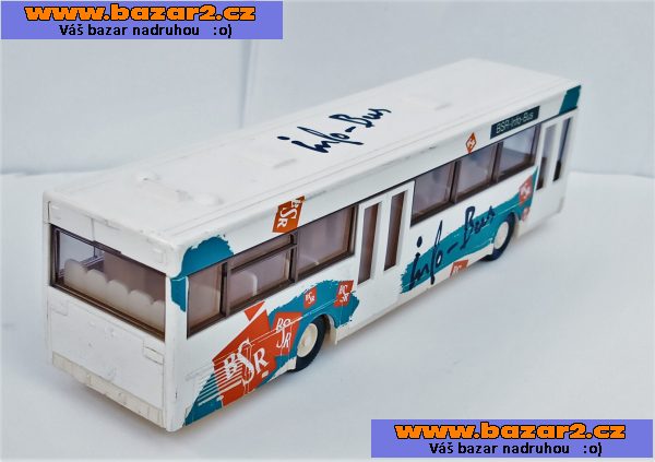 Man. Autobus. Délka 14 cm.