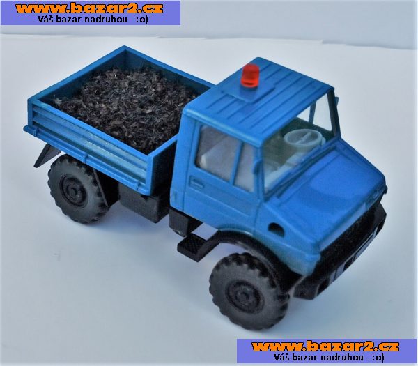 Wiking. Mercedes. Valník. Nákladní auto. Délka 6 cm