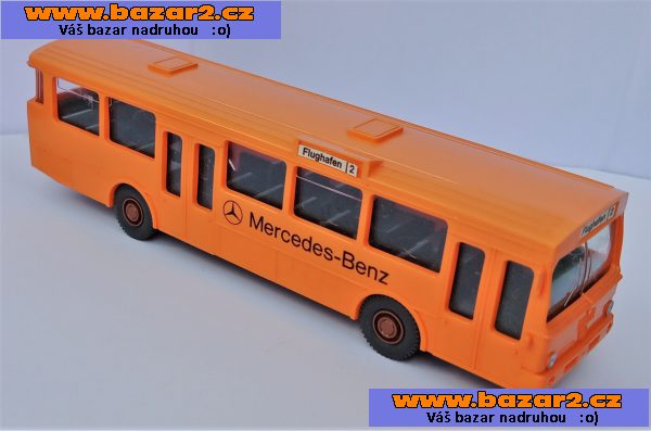 Wiking. Autobus. Mercedes 700.
