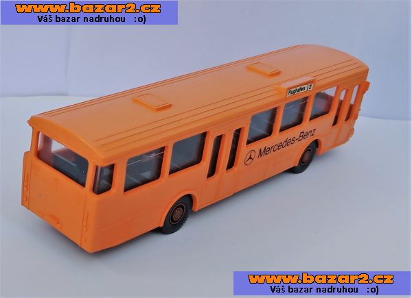 Wiking. Autobus. Mercedes 700.