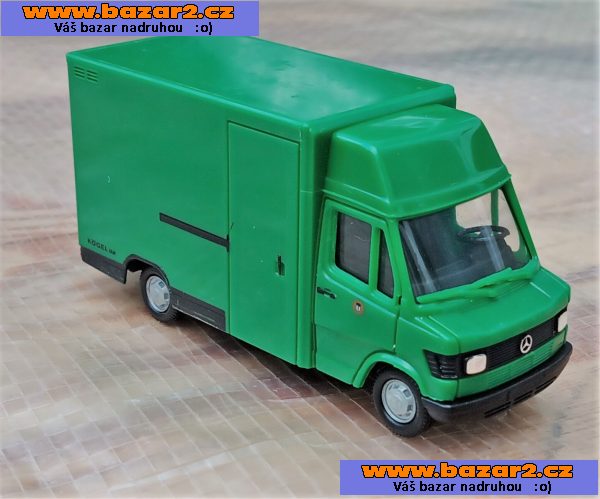 Herpa. Mercedes Benz 207 D Dodávka. Délka 6 cm.