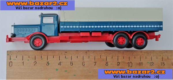 Wiking. Mercedes. Plachta. Nákladní auto. Délka 13 cm