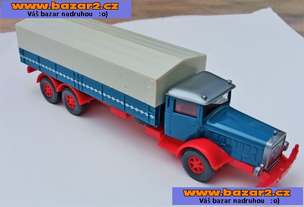 Wiking. Mercedes. Plachta. Nákladní auto. Délka 13 cm