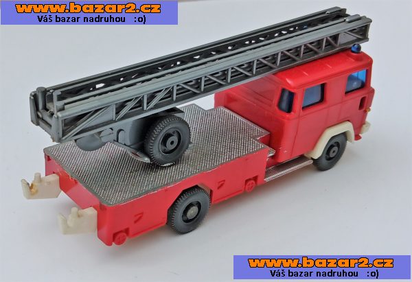 Wiking. Magirus. Hasiči. Délka 10cm