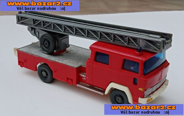 Wiking. Magirus. Hasiči. Délka 10cm