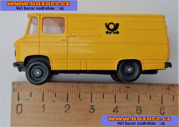 Wiking. Mercedes. Pošta. Délka 6 cm.