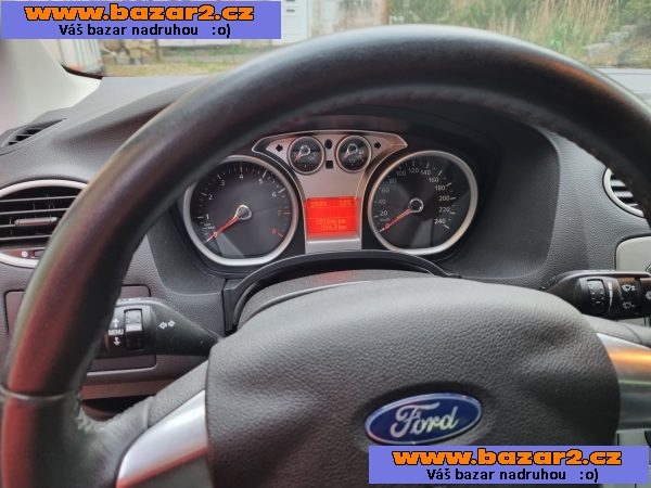 Ford Focus Hatchback 1,6 benzín 