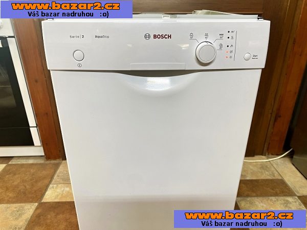Myčka nádobí BOSCH SPS40E62EU bílá