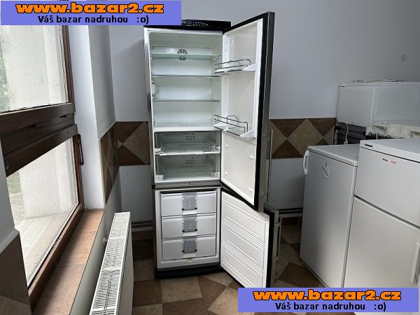 302 Lednice kombinovaná LIEBHERR KGBes 4046 nerez BIOFRESH