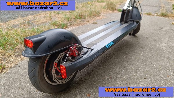 Elektrokoloběžka BLUETOUCH BT500