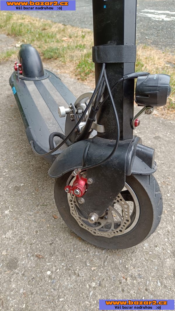 Elektrokoloběžka BLUETOUCH BT500