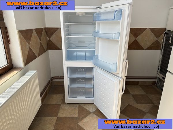 341 Lednice kombinovaná BEKO A+