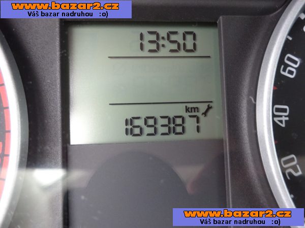 Škoda Fabia 1.2i r.v.2007 Koupeno v ČR 2.Majitel 