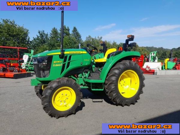 John Deere 3036E