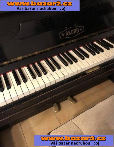 Prodám klavír (piano)