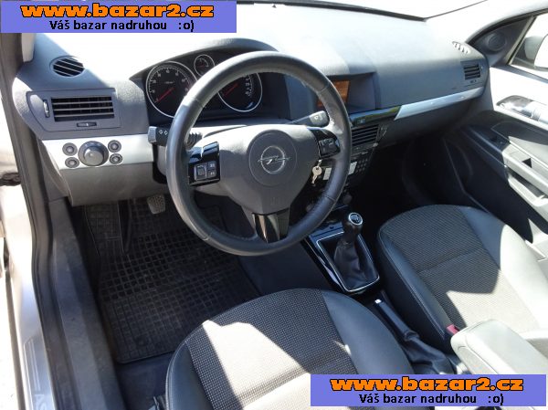 Opel Astra 1.6i Combi r.v.2008 Koupeno v ČR