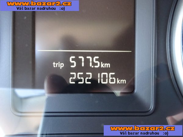 VW Touran 1.6 TDI r.v.2010 Automat (77 kw)