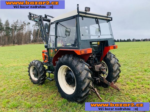  Traktor s čelním nakladačem Zetor 7245