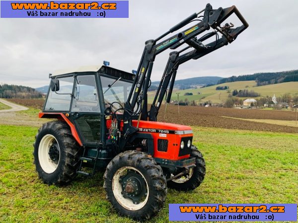  Traktor s čelním nakladačem Zetor 7245