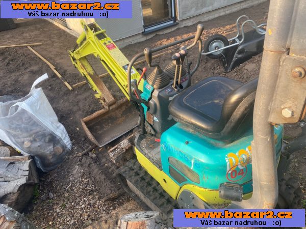 Minibagr Yanmar SV/O8