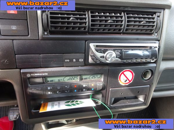 VW Multivan 2.5 TDI r.v.1998 (75 kw) závěs