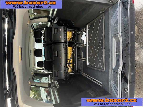Mercedes-Benz V250 