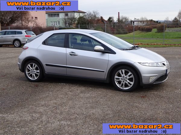 Honda Civic 1.8 VVTi r.v.2010 1.Maj.serv.kníž.ČR