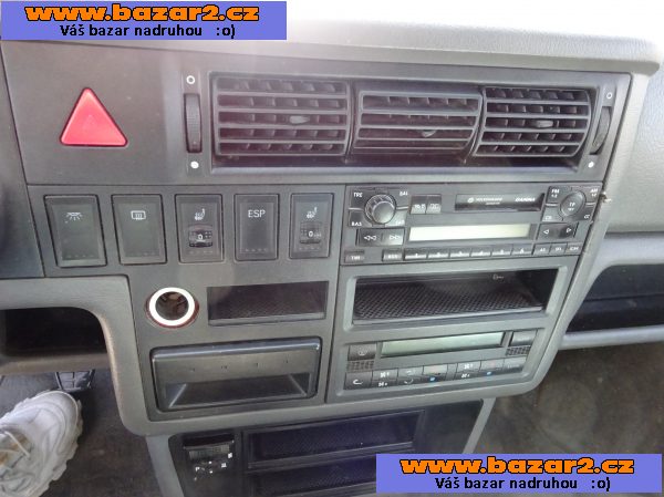 VW Multivan 2.5 TDI r.v.2002 (111 kw) závěs stk:2/2026