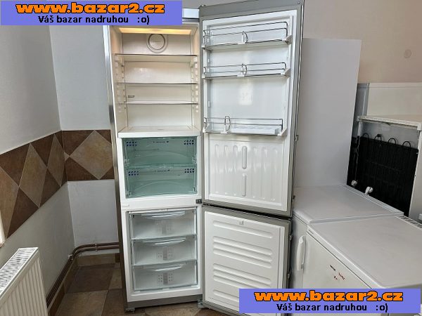 676 Lednice LIEBHERR CBNPes 3956 NOFROST BIOFRESH nerez A++