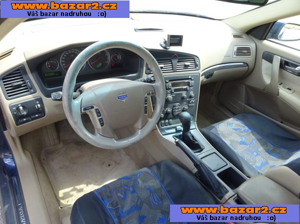 Volvo V70 2.4 D5 Combi r.v.2004 (stk:6/2025) 120 kw 
