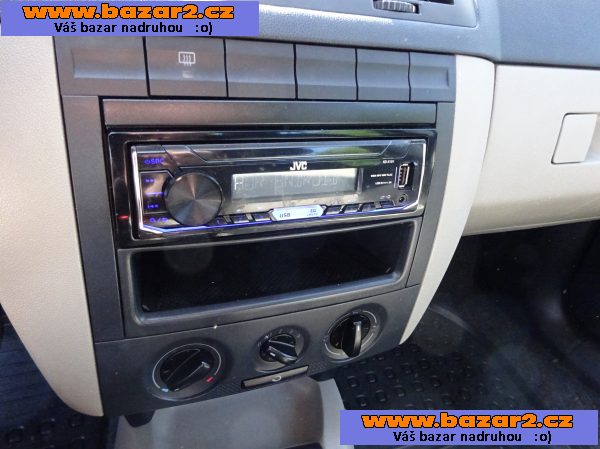 Škoda Fabia 1.2i r.v.2006 (47 kw) Koupeno v ČR