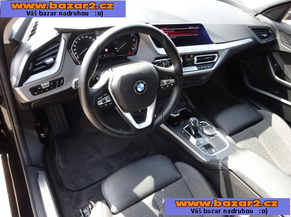 BMW 1 118i r.v.2021 1.Majitel odpočet DPH (100 KW)