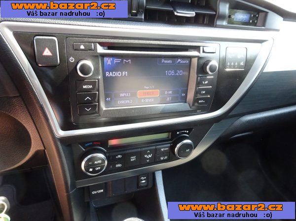 Toyota Auris 1.3i r.v.2013 2.Maj.serv.kníž.ČR