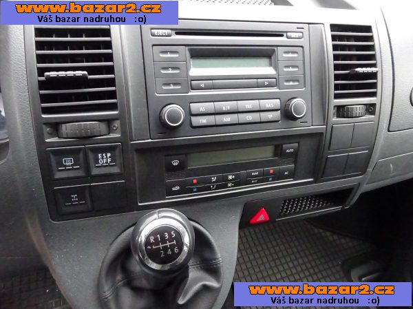 VW Caravelle 2.5 TDI 4x4 r.v.2008 serviska DPH (128 KW)