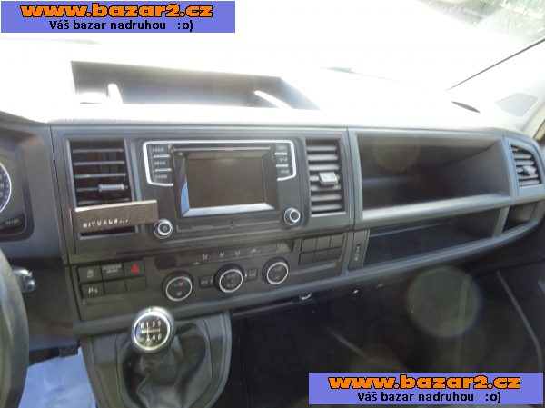 VW Caravelle 2.0 TDI r.v.2016 (110 kw) 2.Majitel ČR (DPH)