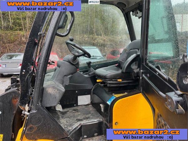 Vysokozdvižný vozík JCB DD/5III3 - velmi dobrý stav