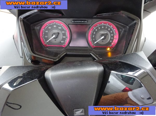 Honda Forza 125 r.v.2023 servisní hystorie ČR